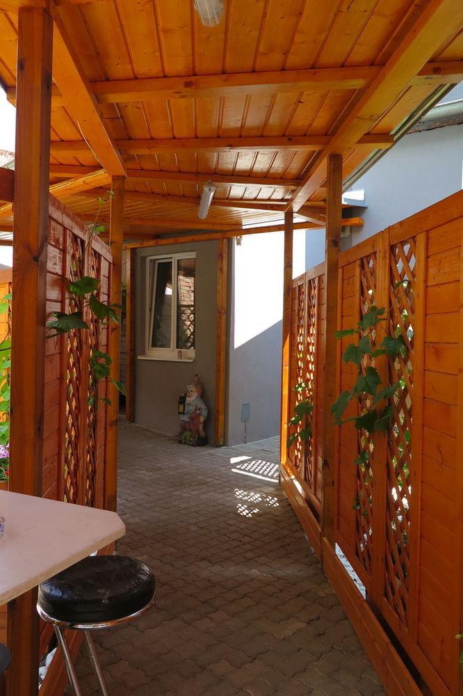 Pension Casa Topolino Wiener Neustadt Exterior photo